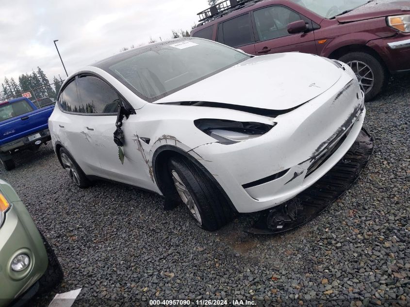 VIN 7SAYGDEE8PF686040 2023 TESLA MODEL Y no.1