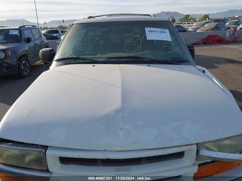 2000 Chevrolet Blazer Lt VIN: 1GNDT13W6Y2383741 Lot: 40957201