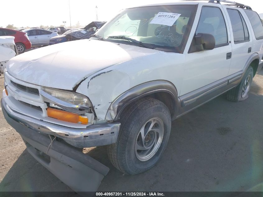 2000 Chevrolet Blazer Lt VIN: 1GNDT13W6Y2383741 Lot: 40957201