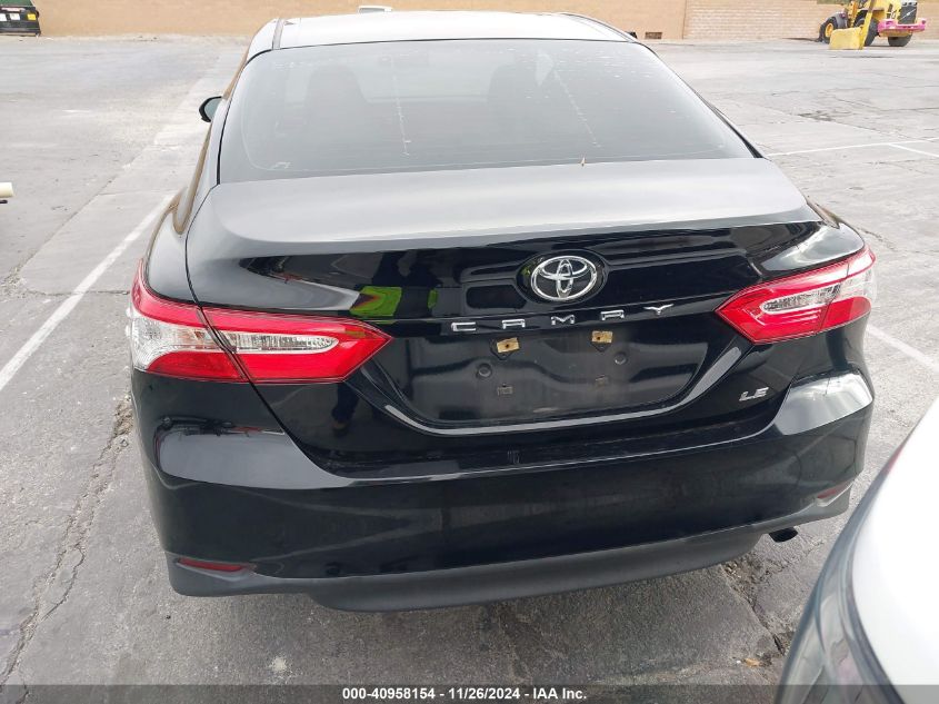 VIN 4T1B11HK3JU627668 2018 TOYOTA CAMRY no.16