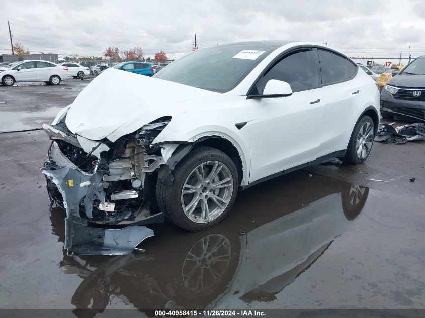 VIN 7SAYGDEE7PF669908 2023 Tesla Model Y, Awd/Long... no.2