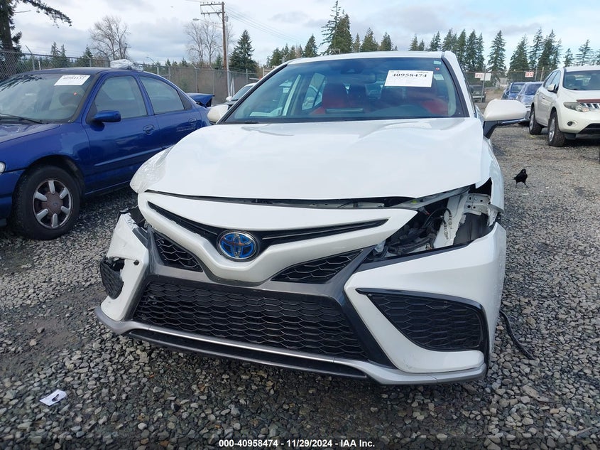 2022 TOYO CAMRY HYBRID XSE W/C VIN: 4T1K31AK2NU572334