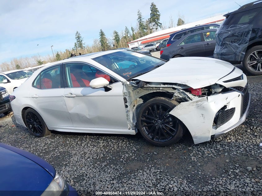 2022 TOYO CAMRY HYBRID XSE W/C VIN: 4T1K31AK2NU572334