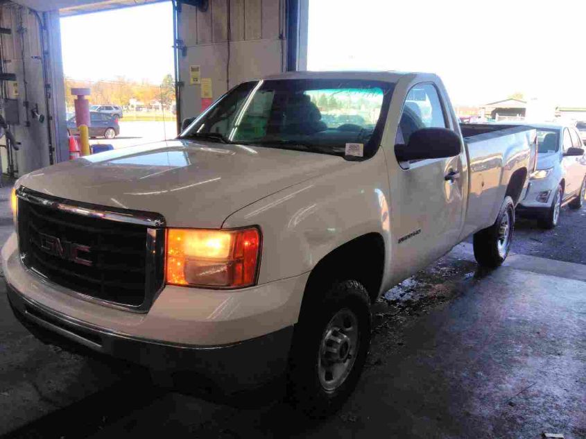 2010 GMC Sierra 2500Hd Work Truck VIN: 1GT3CZBG2AF101641 Lot: 40958587