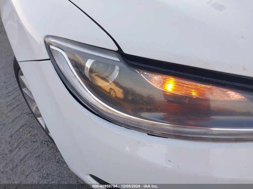 2015 CHRYSLER 200 S - 1C3CCCBB9FN635822