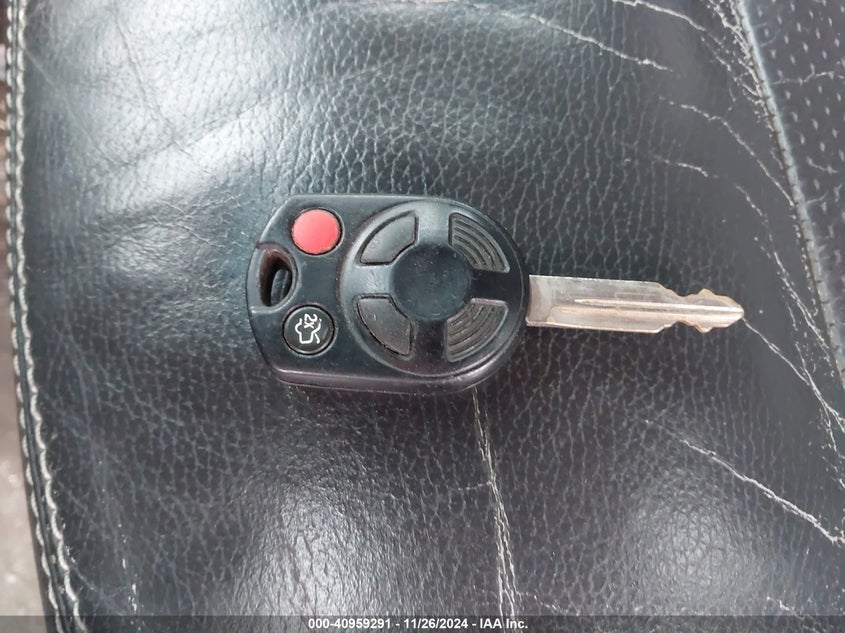 2008 FORD FUSION VIN: 3FAHP08118R153001