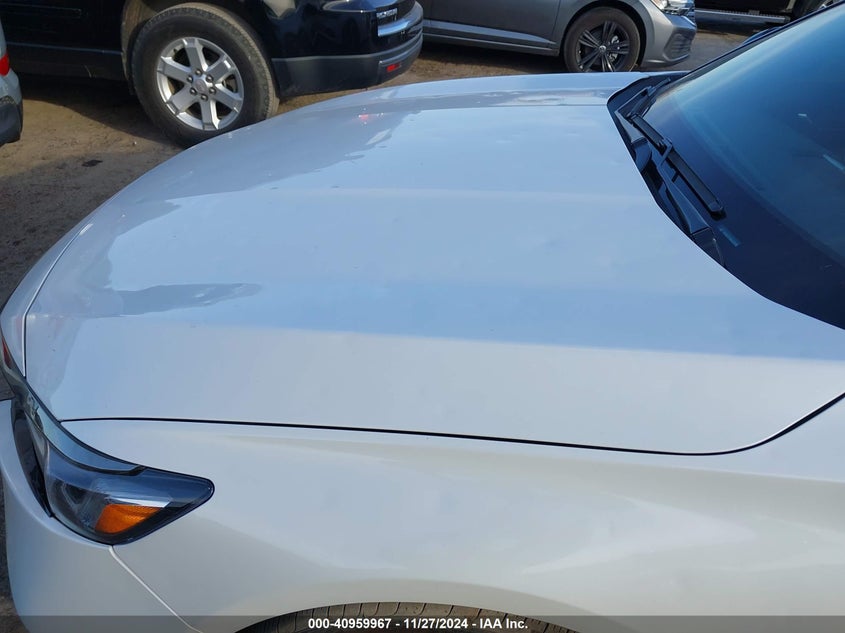2022 HONDA ACCORD VIN: 1HGCV1F35NA120708