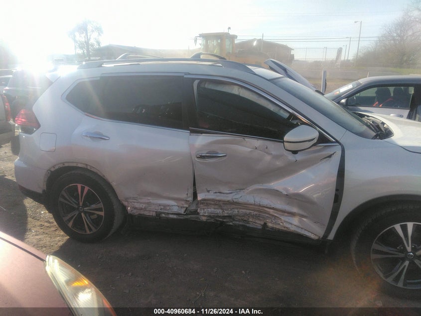 2017 NISSAN ROGUE SL - 5N1AT2MT3HC733399