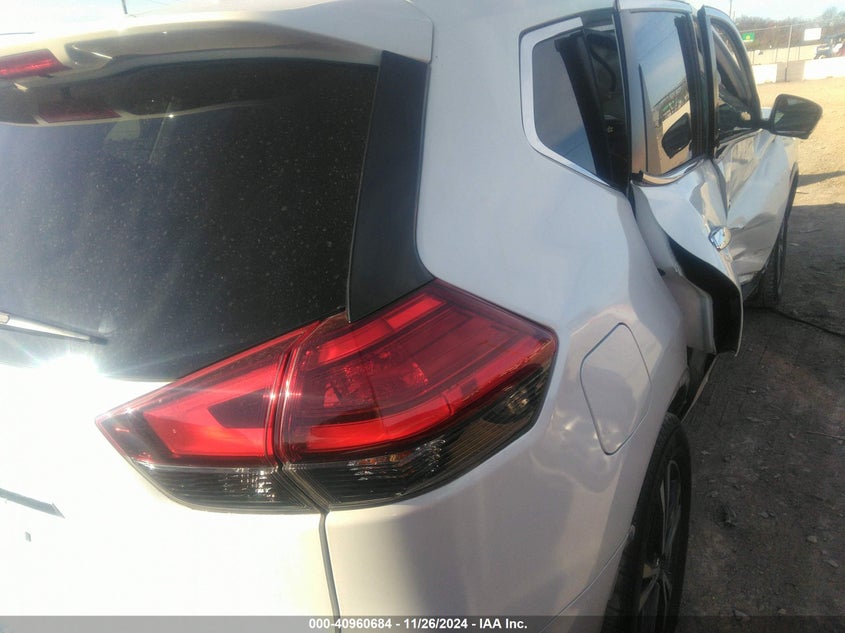 2017 NISSAN ROGUE SL - 5N1AT2MT3HC733399