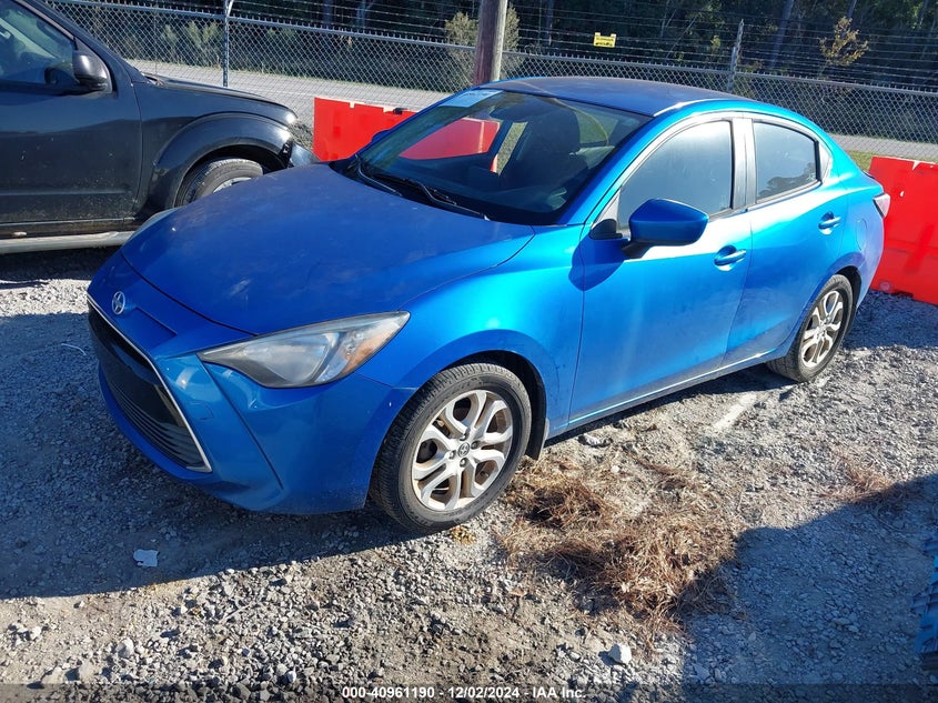 Vin: 3mydlbzvxgy118920, lot: 41450992, scion ia 20162