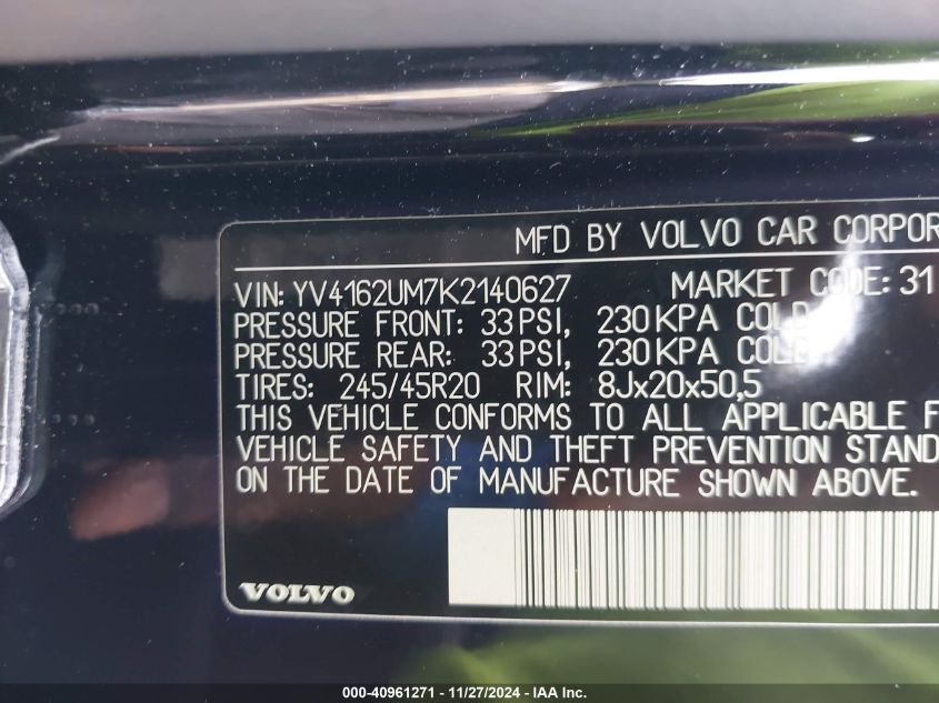 2019 Volvo Xc40 T5 R-Design VIN: YV4162UM7K2140627 Lot: 40961271