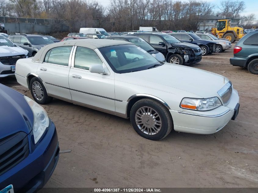 2006 Lincoln Town Car Signature Limited VIN: 1LNHM82V06Y609836 Lot: 40961387