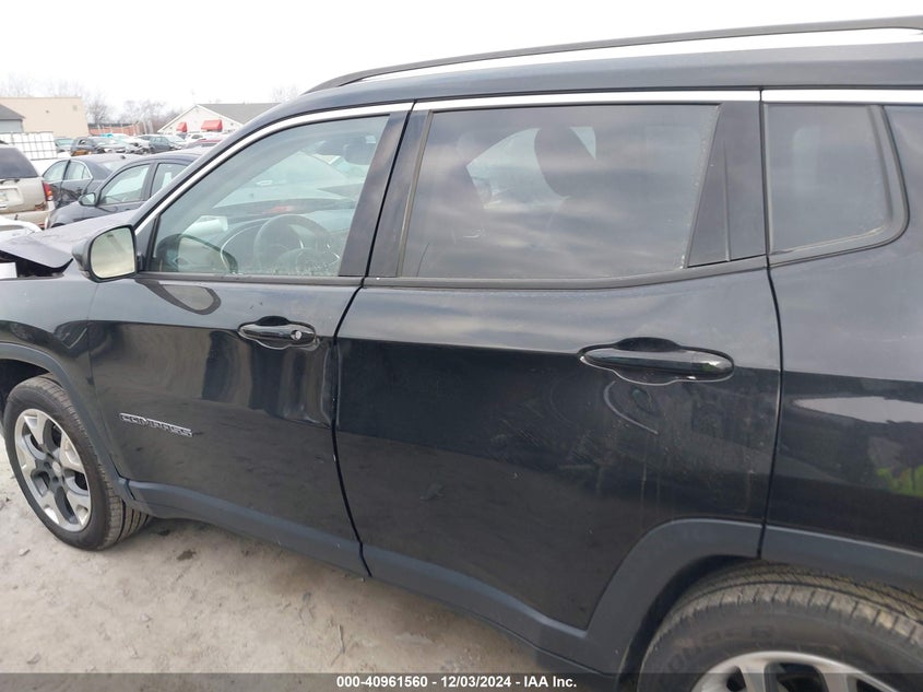 VIN 3C4NJDCB8JT373850 2018 JEEP COMPASS LIMITED 4X4