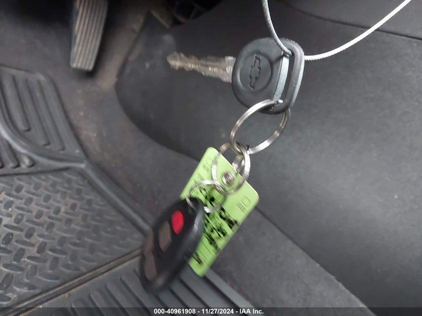 2011 CHEVROLET MALIBU VIN: 1G1ZC5EU4BF390584