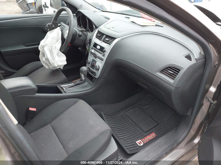 2011 CHEVROLET MALIBU VIN: 1G1ZC5EU4BF390584
