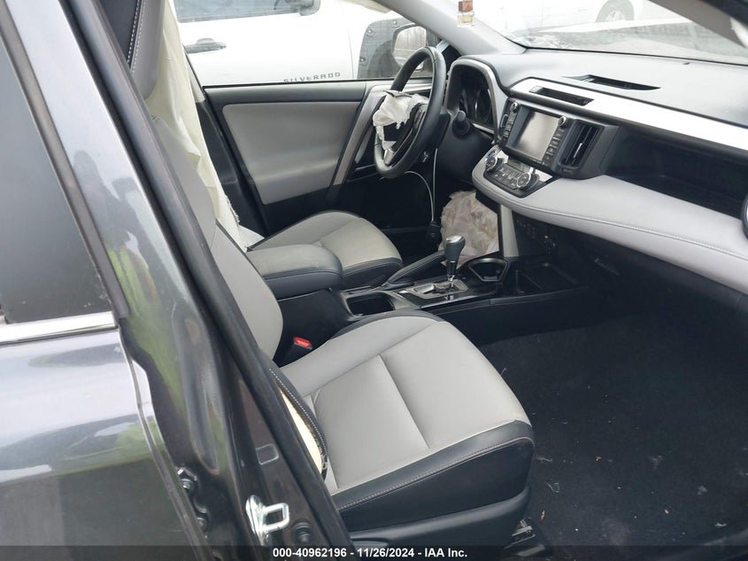 2018 TOYOTA RAV4 HYBRID LIMITED - JTMDJREVXJD204497