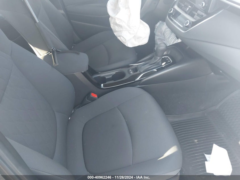 2022 TOYOTA COROLLA VIN: JTDEAMDE3NJ054040