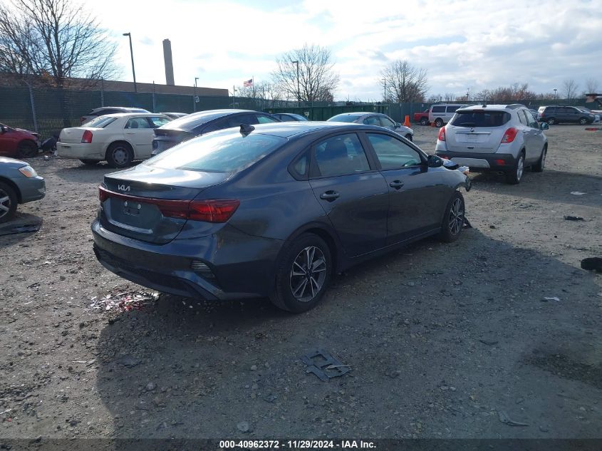 VIN 3KPF24AD0NE448668 2022 KIA FORTE no.4