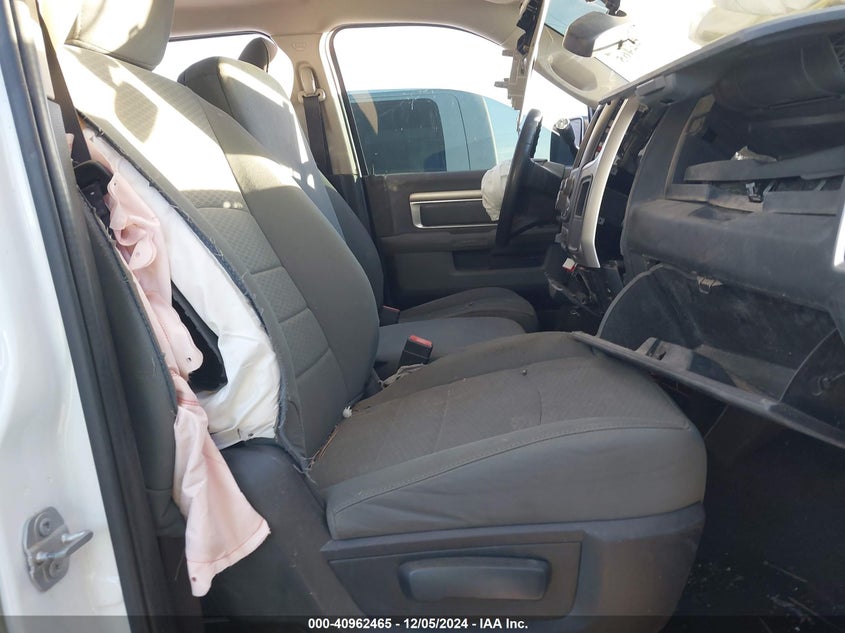 2017 RAM 2500 VIN: 3C6UR5DL4HG597869