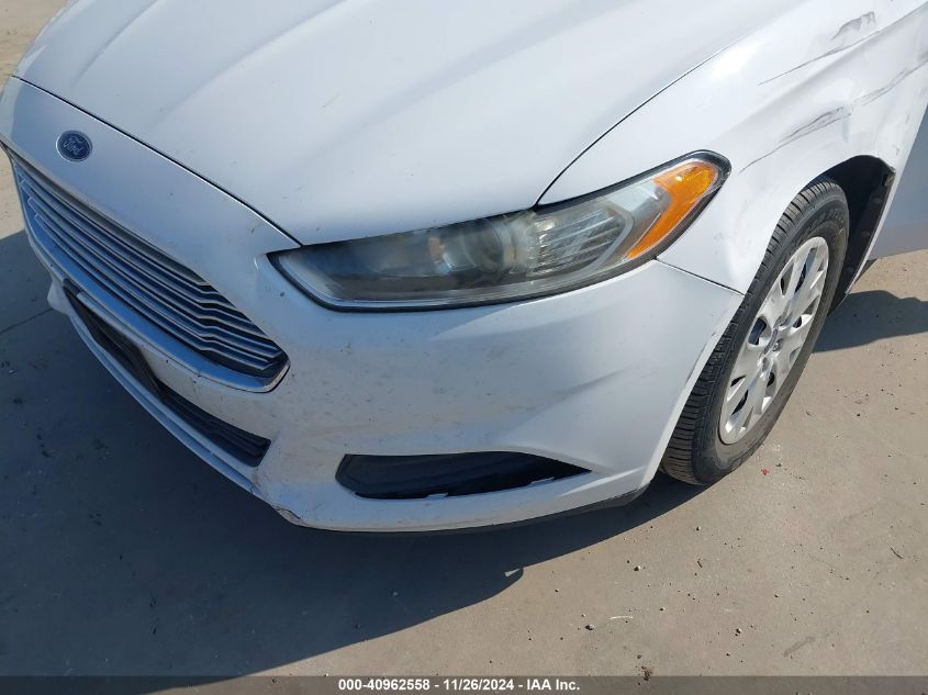 2013 FORD FUSION S - 3FA6P0G70DR205404