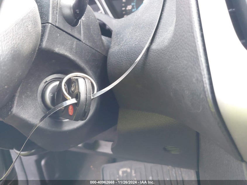 2013 FORD FOCUS SE - 1FADP3K28DL371088