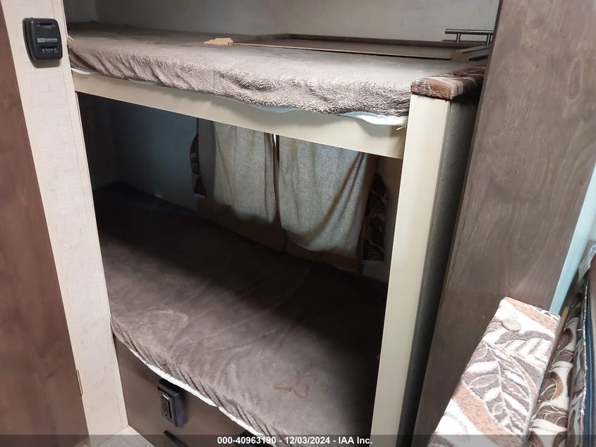 4EZTK1915J4103965 2018   photo no. 13