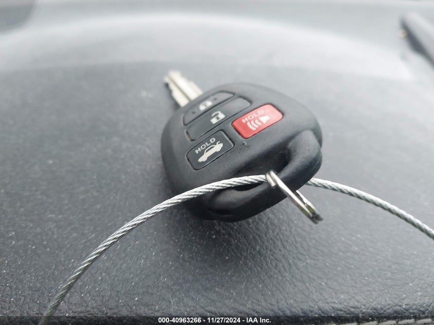 2017 TOYOTA CAMRY LE - 4T1BF1FKXHU321100