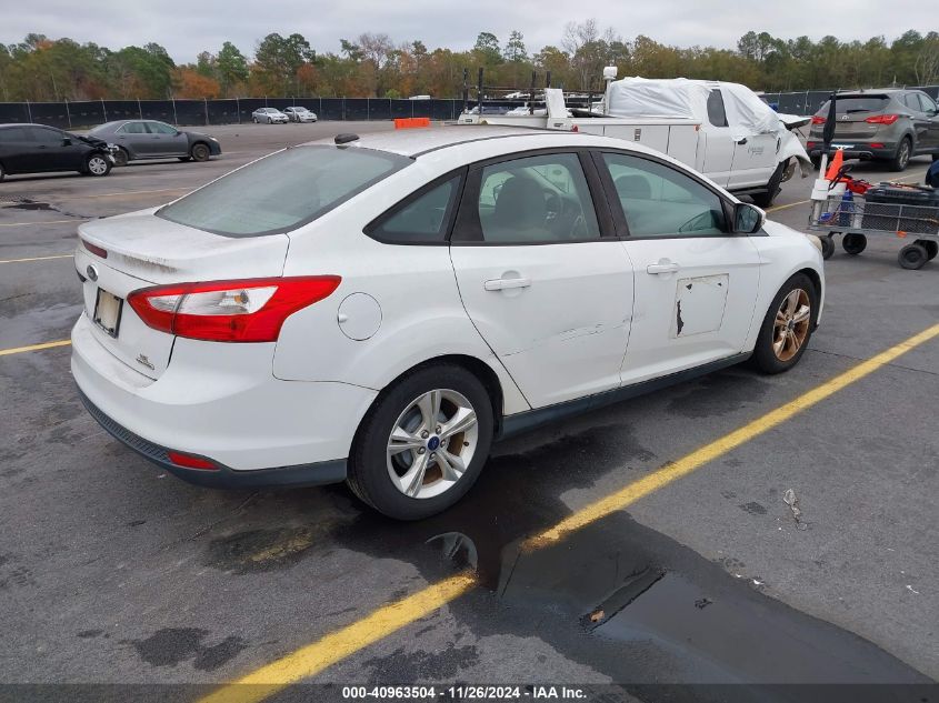 VIN 1FADP3F24EL233186 2014 FORD FOCUS no.4