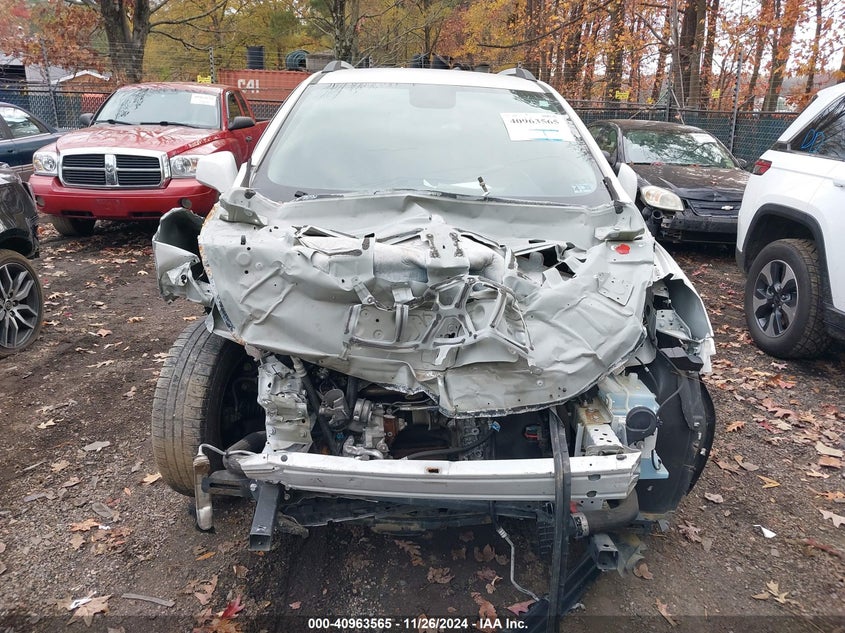 VIN KL7CJLSB0KB756927 2019 CHEVROLET TRAX LT