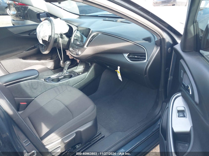 2019 CHEVROLET MALIBU VIN: 1G1ZG5ST5KF190975