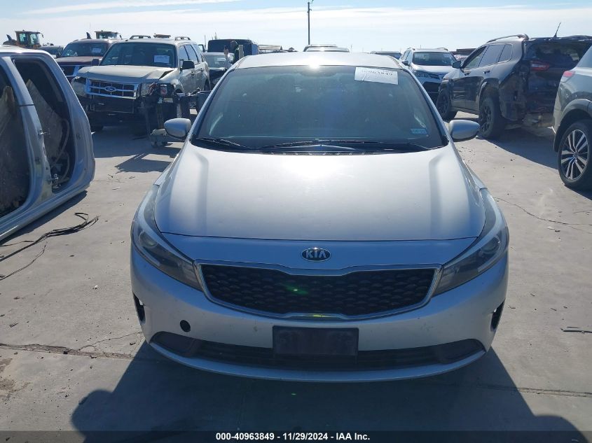 VIN 3KPFK4A7XHE157965 2017 KIA Forte, LX no.12