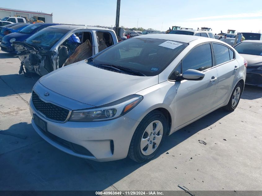 VIN 3KPFK4A7XHE157965 2017 KIA Forte, LX no.2