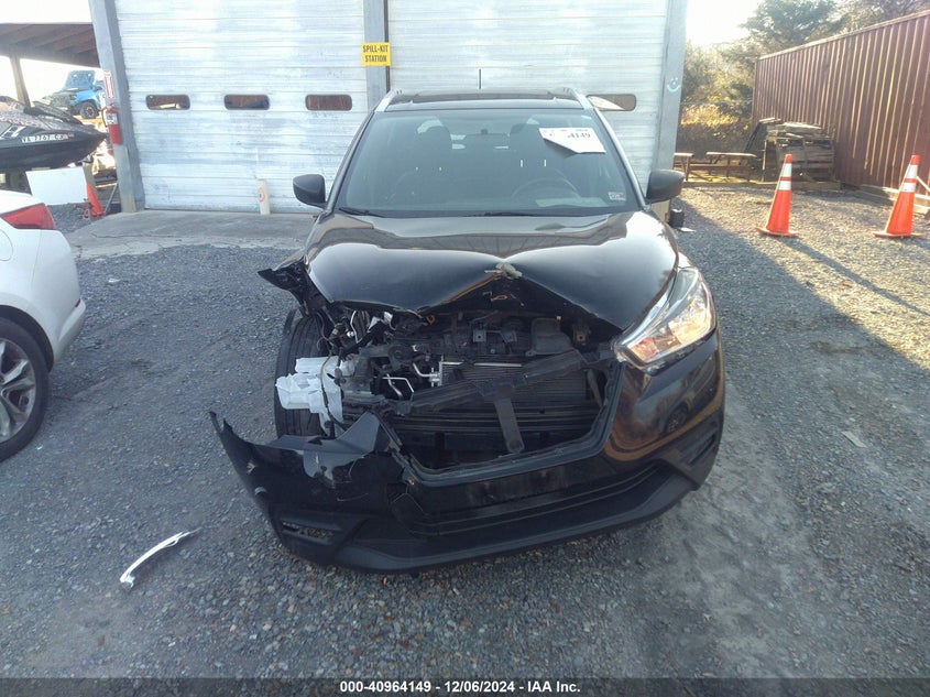 2019 NISSAN KICKS SV - 3N1CP5CU1KL564298