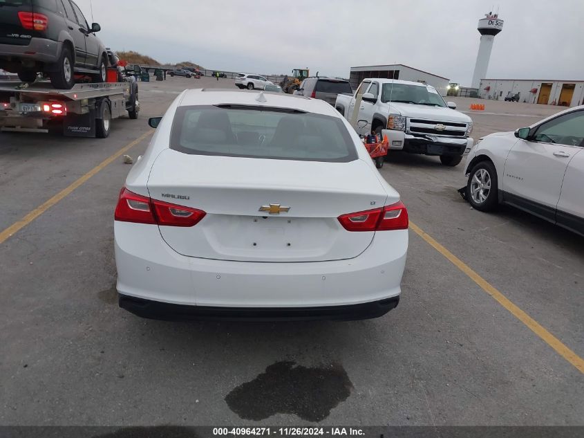 VIN 1G1ZD5ST0JF111882 2018 Chevrolet Malibu, LT no.16