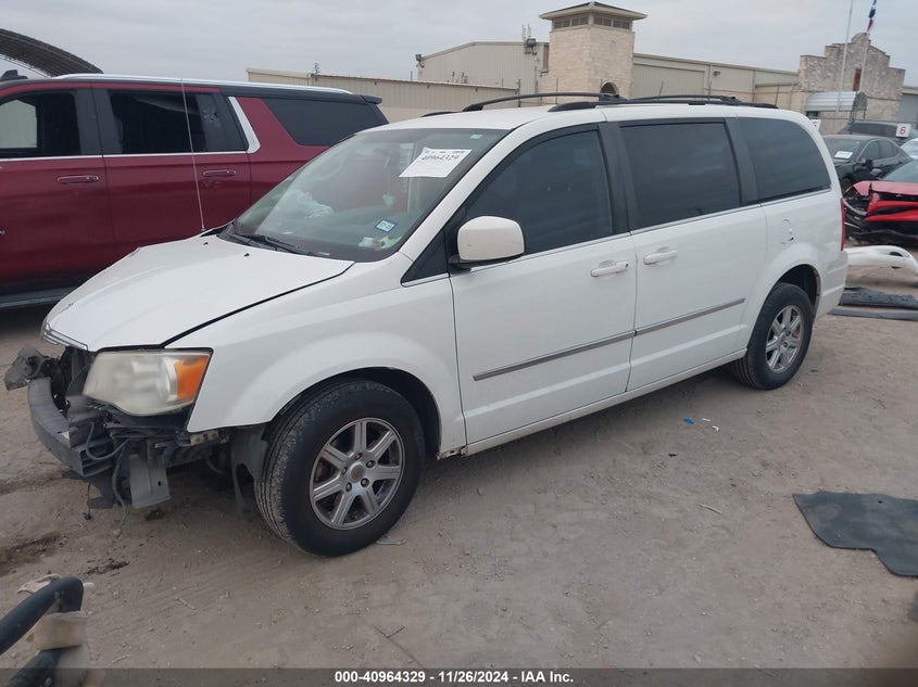 Vin: 2a4rr5d18ar421513, lot: 41454131, chrysler town & country touring 20102