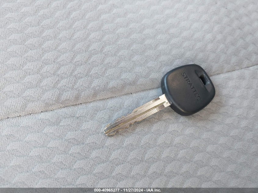 2011 TOYOTA CAMRY VIN: 4T1BF3EKXBU641103