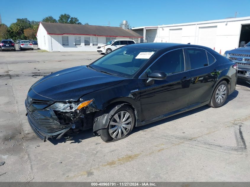 VIN 4T1B31HK7KU008485 2019 Toyota Camry, Hybrid LE no.2