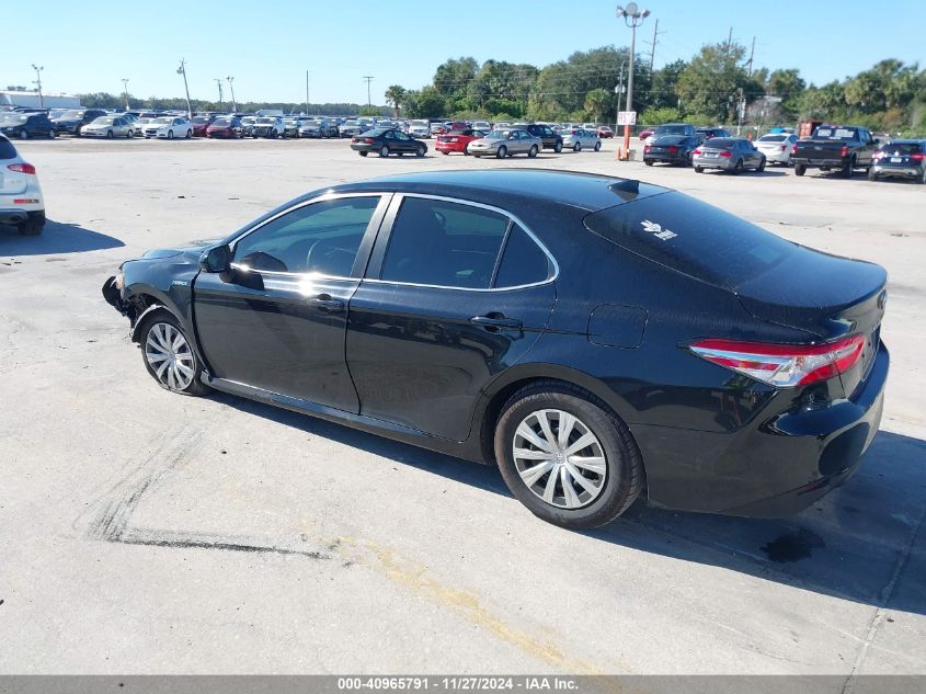 VIN 4T1B31HK7KU008485 2019 Toyota Camry, Hybrid LE no.3