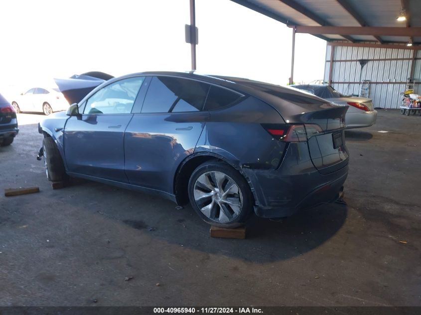 VIN 7SAYGDEE7PF628341 2023 TESLA MODEL Y no.3