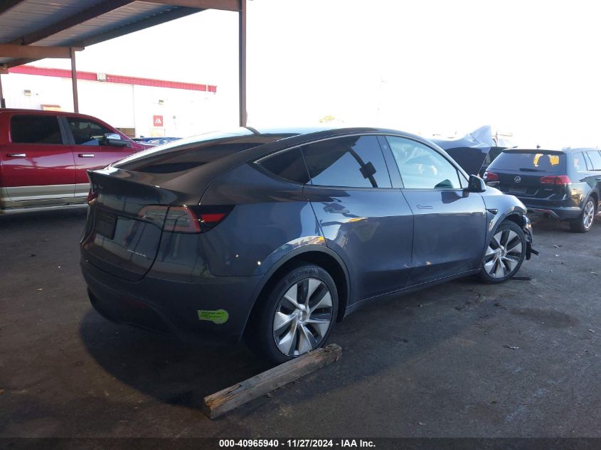 VIN 7SAYGDEE7PF628341 2023 TESLA MODEL Y no.4