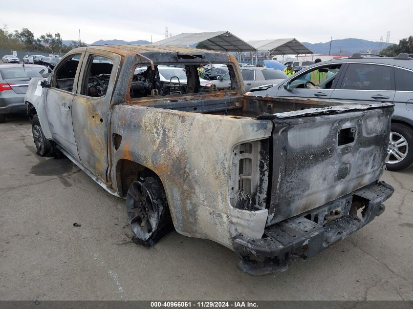 VIN 1GCGTDENXH1290688 2017 Chevrolet Colorado, Z71 no.3