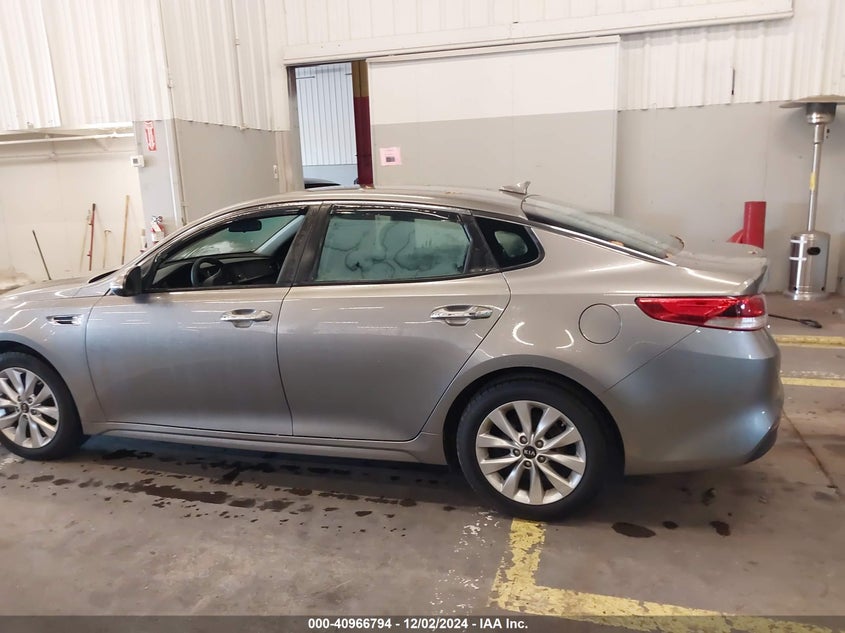 2016 KIA OPTIMA VIN: 5XXGT4L33GG081782
