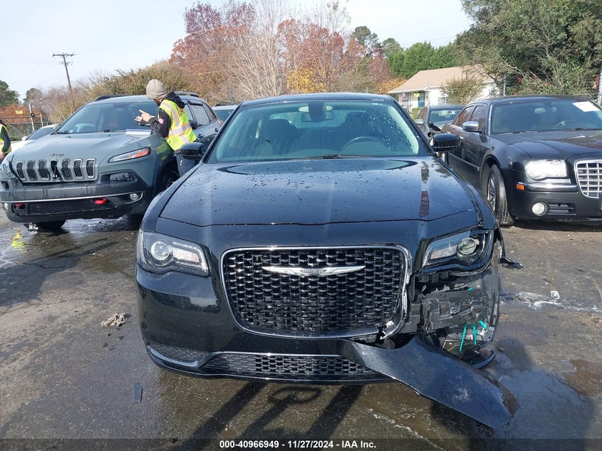 2019 CHRYSLER 300 TOURING - 2C3CCAAG8KH662241
