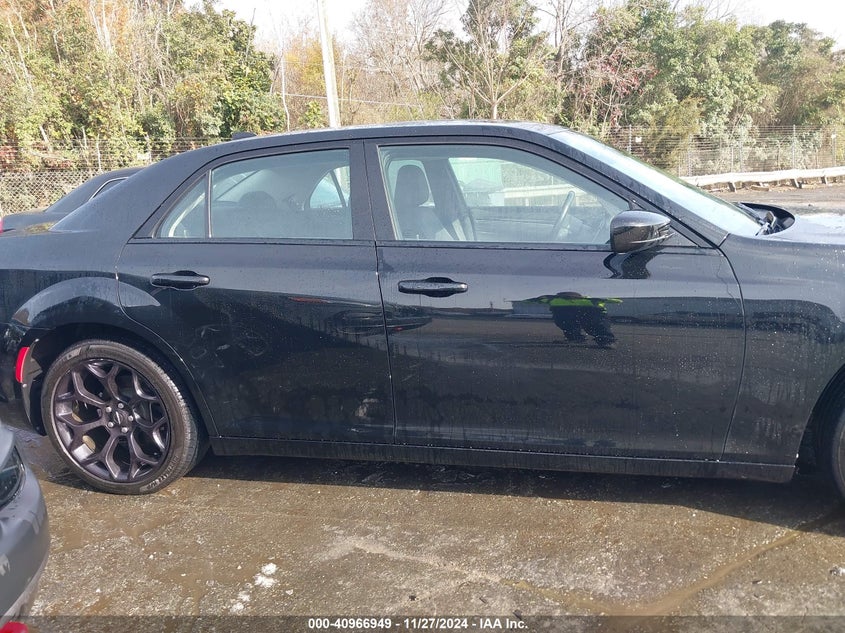 2019 CHRYSLER 300 TOURING - 2C3CCAAG8KH662241