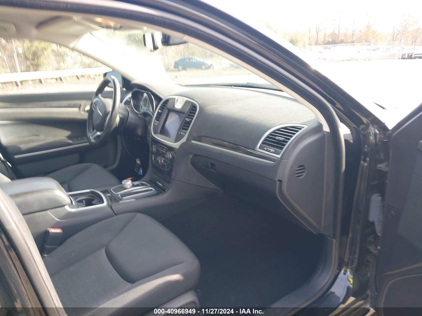 2019 CHRYSLER 300 TOURING - 2C3CCAAG8KH662241