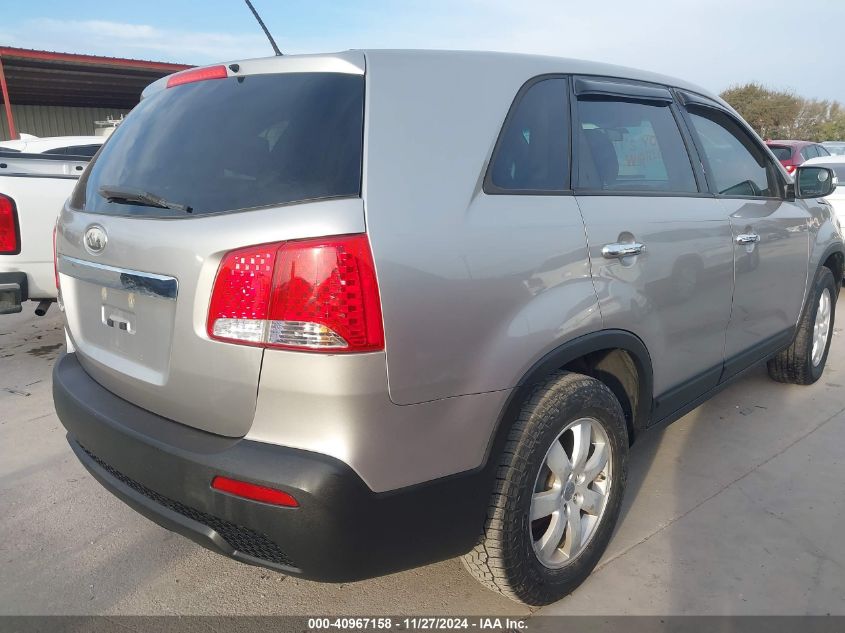 VIN 5XYKT3A15DG373690 2013 KIA Sorento, LX no.4