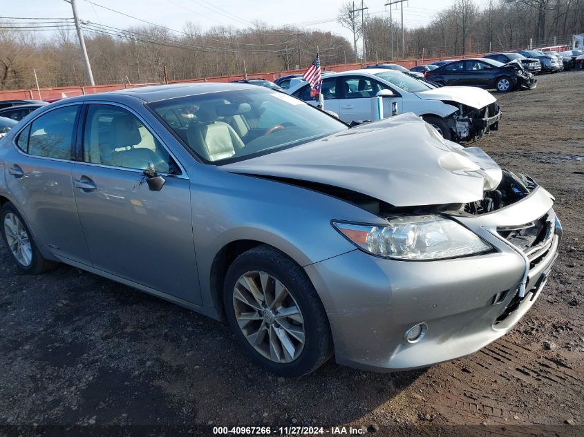 VIN JTHBW1GG1F2088651 2015 Lexus ES, 300H no.18