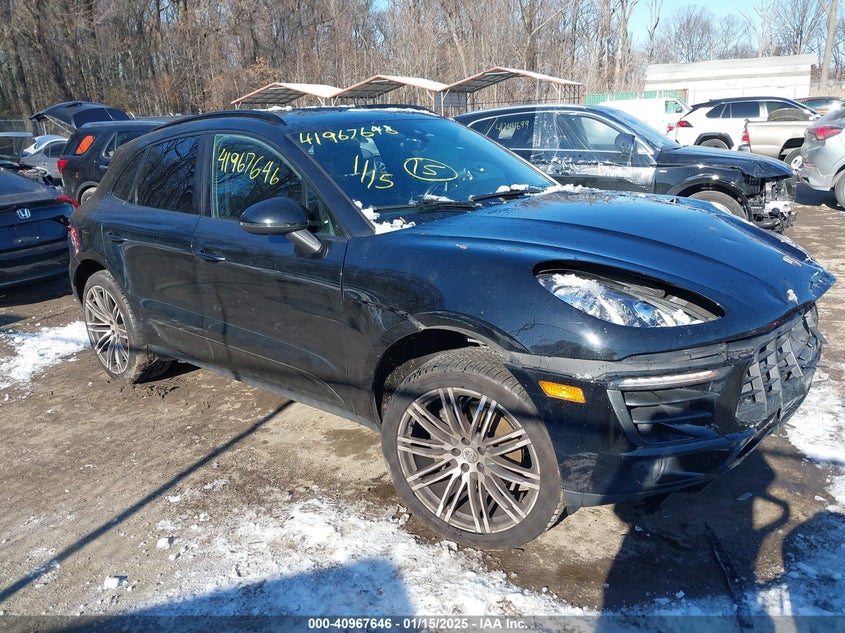 2015 Porsche Macan