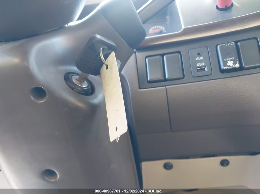 2014 Volvo Vn Vnl VIN: 4V4NC9EH7EN166109 Lot: 40967701