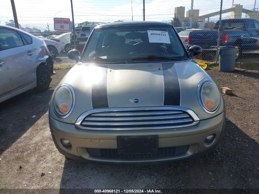 2010 Mini Cooper VIN: WMWMF3C56ATZ65113 Lot: 40968121